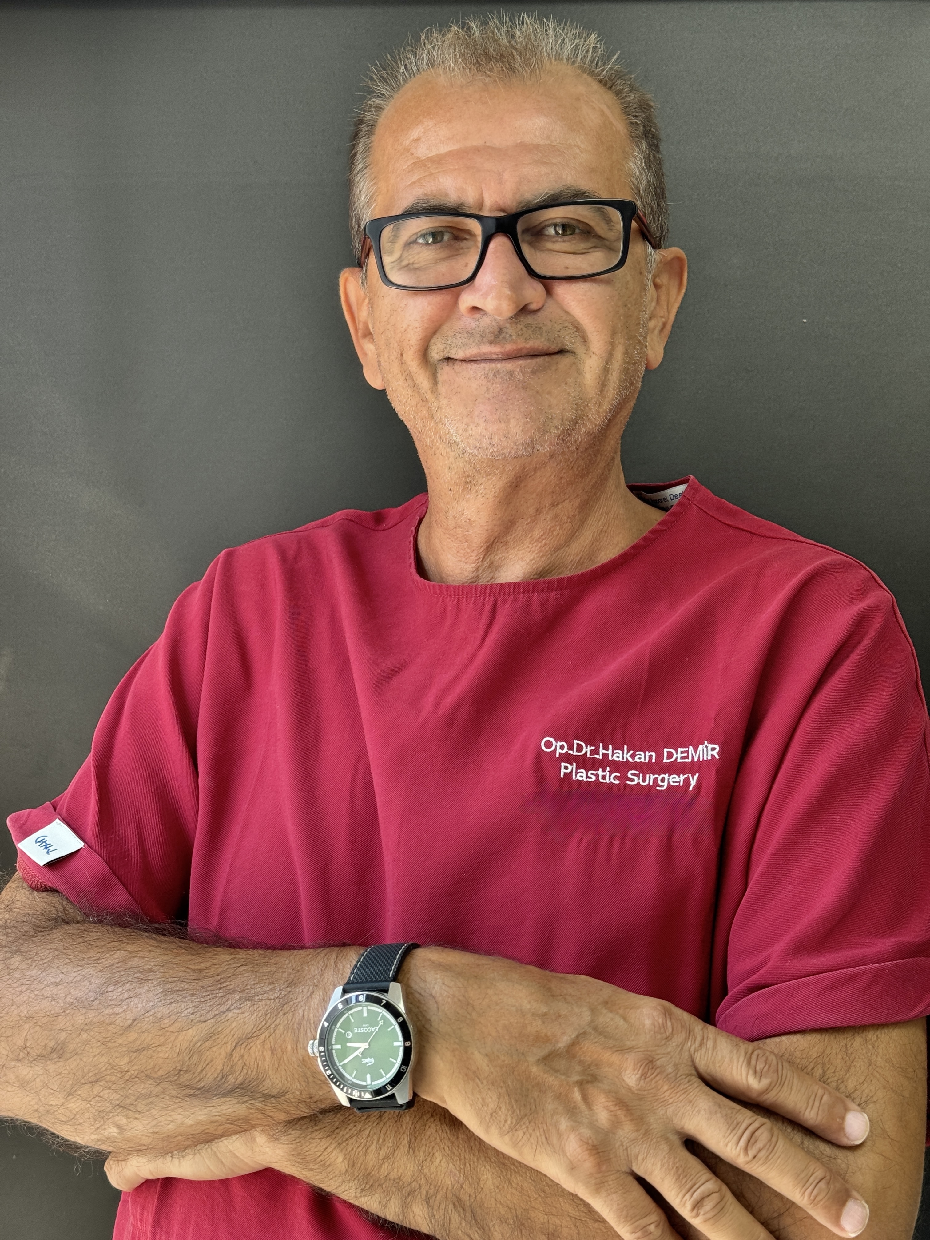 Dr.hakan-demir-plastic-surgeon_4751